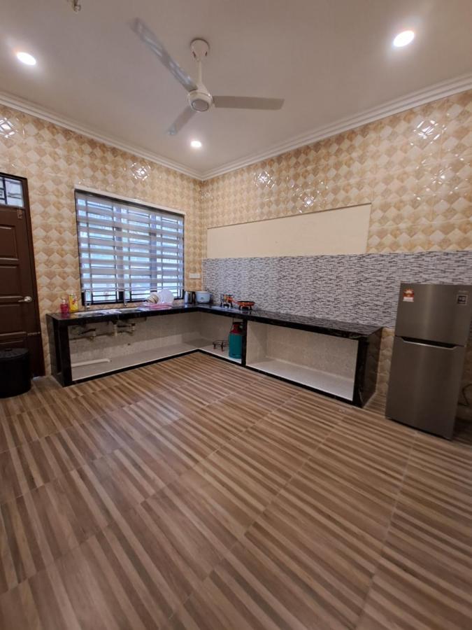 Zn Homestay Gong Badak Kampong Pengkalan Maras Exteriör bild